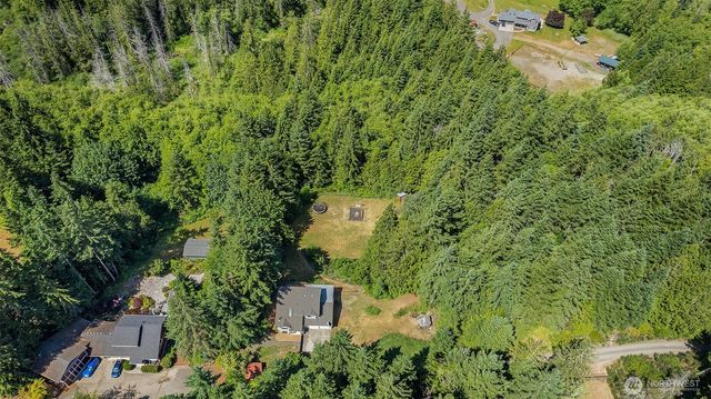 443 Beef Creek Lane NW, Seabeck, WA 98380