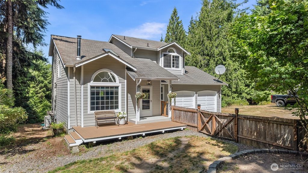 443 Beef Creek Lane NW, Seabeck, WA 98380