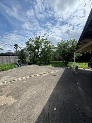 4002 Macarthur St, Corpus Christi, TX 78416