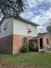 4002 Macarthur St, Corpus Christi, TX 78416