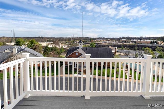 7400 Whitehall Colonial Lane 421, Shrewsbury, MO 63119