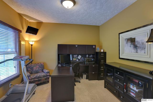 1614 S 179th Street, Omaha, NE 68130