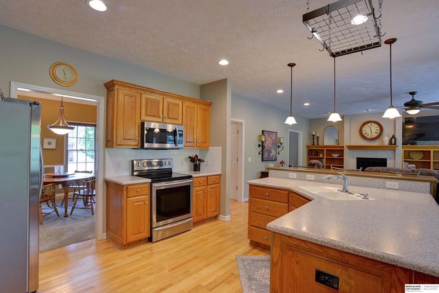 1614 S 179th Street, Omaha, NE 68130