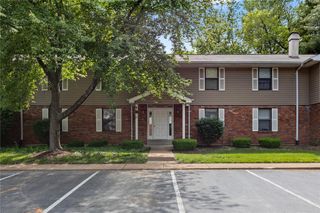 1914 High Sun Drive, Florissant, MO 63031