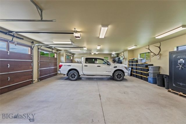 65 Rocky Creek Lane, Livingston, MT 59047