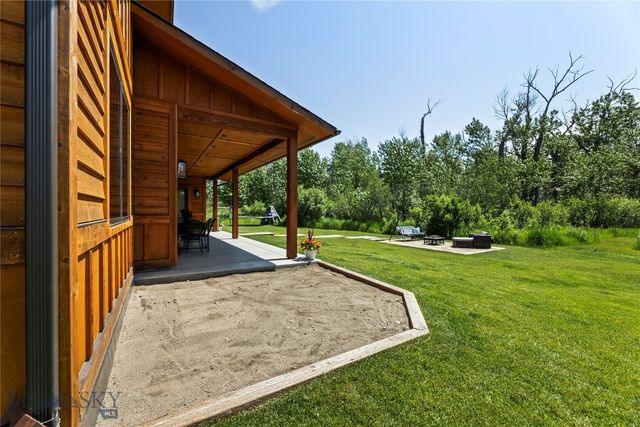 65 Rocky Creek Lane, Livingston, MT 59047