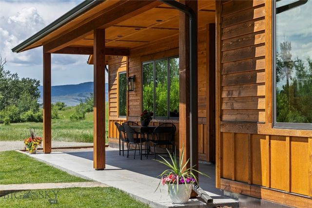 65 Rocky Creek Lane, Livingston, MT 59047