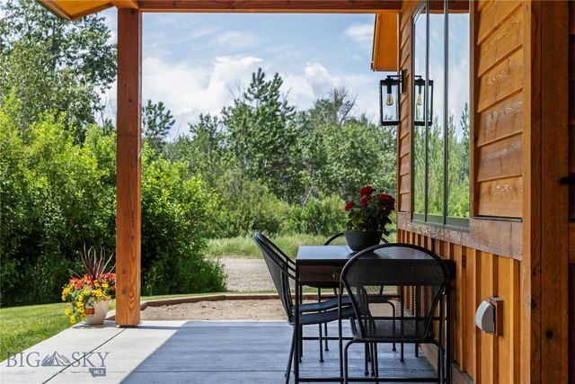 65 Rocky Creek Lane, Livingston, MT 59047