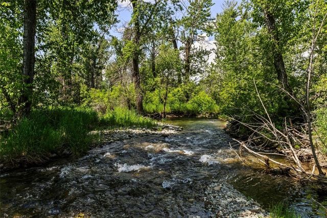 65 Rocky Creek Lane, Livingston, MT 59047