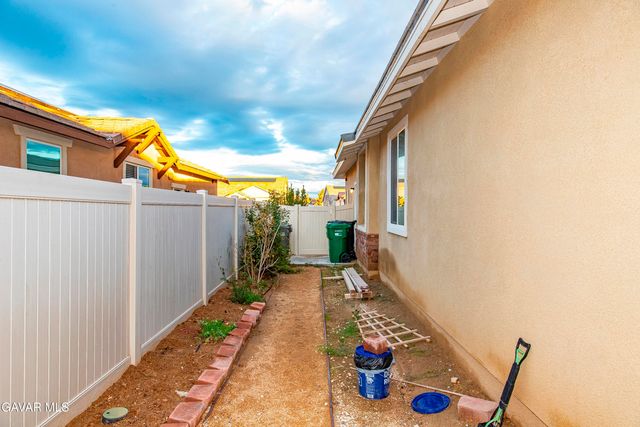 44123 Pagoda Way, Lancaster, CA 93536