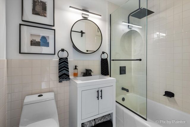 1150 N Lake Shore Drive 19A, Chicago, IL 60611