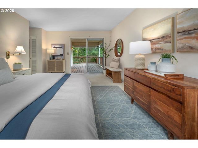 4225 Sw 52ND Ave, Portland, OR 97221