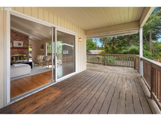 4225 Sw 52ND Ave, Portland, OR 97221