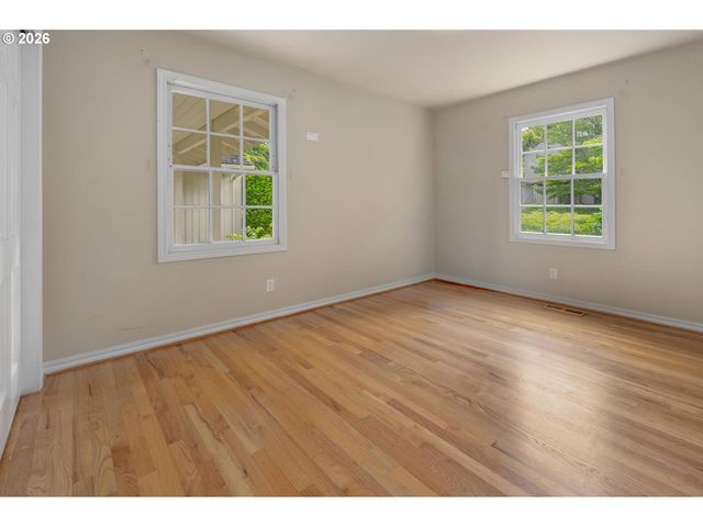 4225 Sw 52ND Ave, Portland, OR 97221