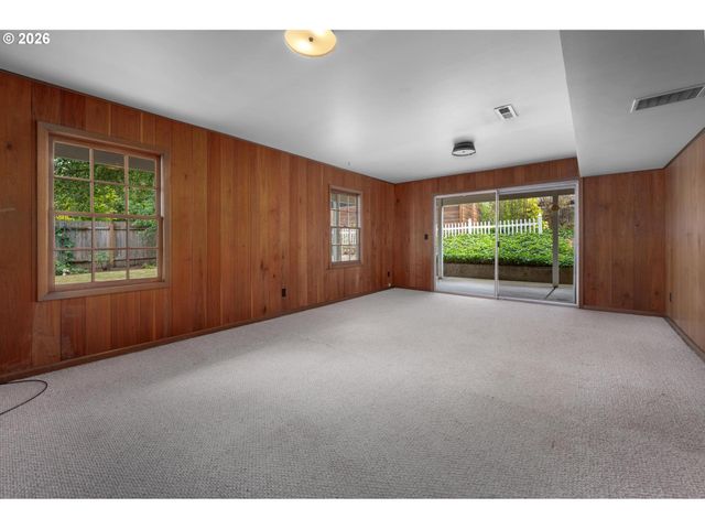 4225 Sw 52ND Ave, Portland, OR 97221