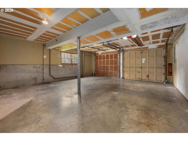 4225 Sw 52ND Ave, Portland, OR 97221