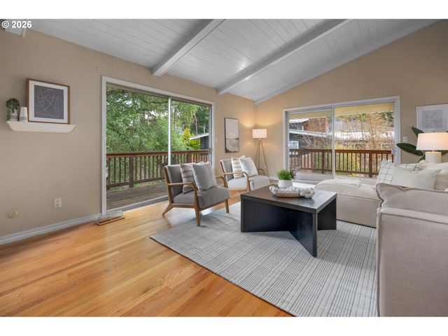 4225 Sw 52ND Ave, Portland, OR 97221