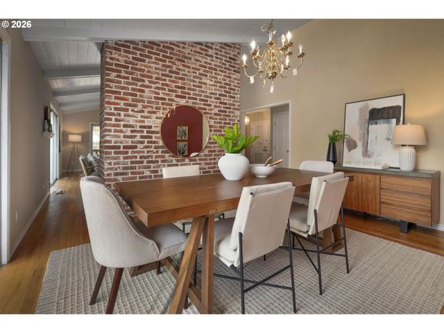 4225 Sw 52ND Ave, Portland, OR 97221