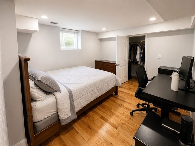 594 E 5th St 1, Boston, MA 02127