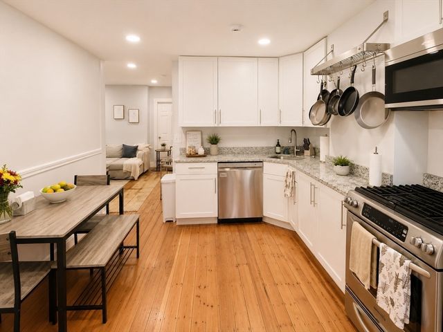 594 E 5th St 1, Boston, MA 02127