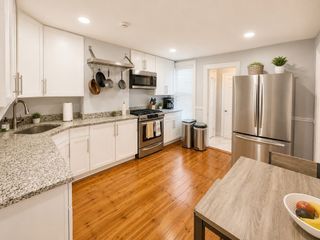 594 E 5th St 1, Boston, MA 02127