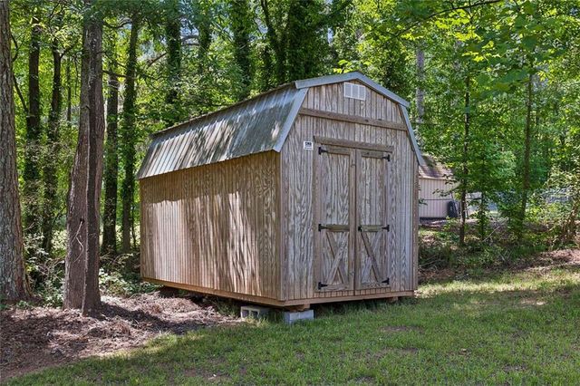 296 Holloway Drive, Canton, GA 30115