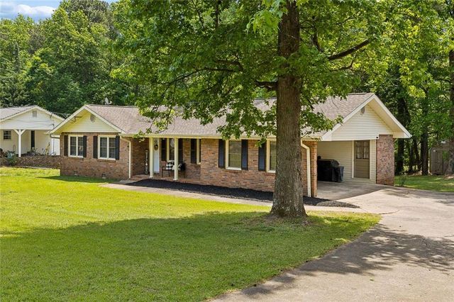 296 Holloway Drive, Canton, GA 30115