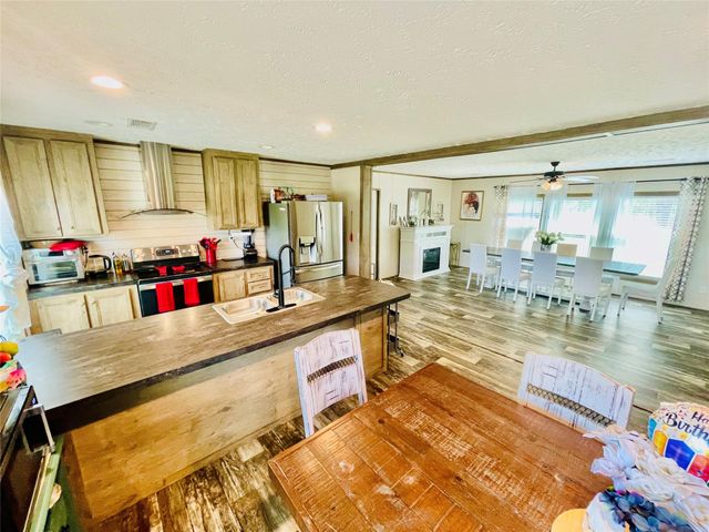 16919 Carlswood Drive, Baytown, TX 77523