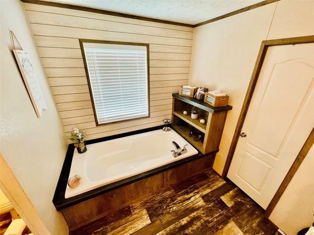 16919 Carlswood Drive, Baytown, TX 77523