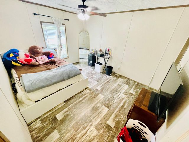 16919 Carlswood Drive, Baytown, TX 77523