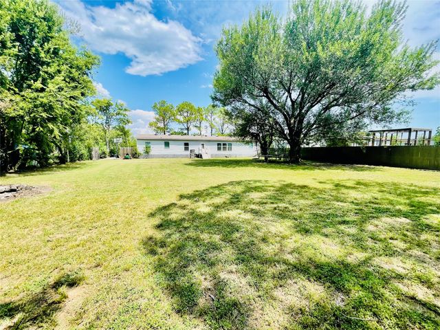 16919 Carlswood Drive, Baytown, TX 77523