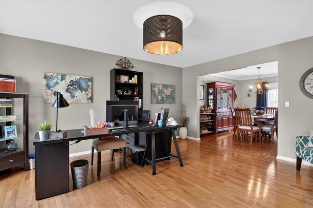 7233 N Lake Orchard Drive, Gregory, MI 48137