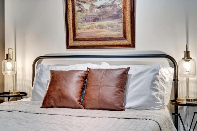 944-946 N Main Avenue, Springfield, MO 65802