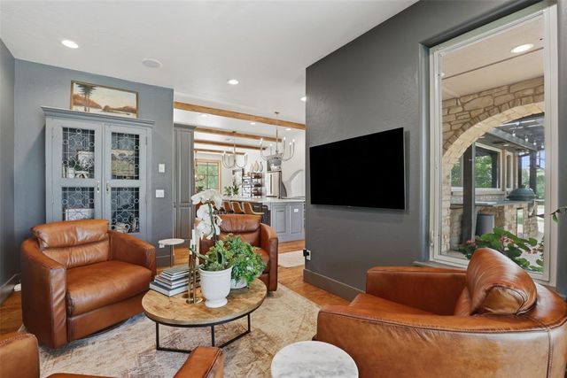 2191 W Center Road, Norman, OK 73072