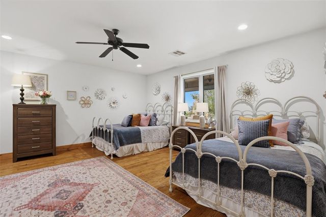2191 W Center Road, Norman, OK 73072