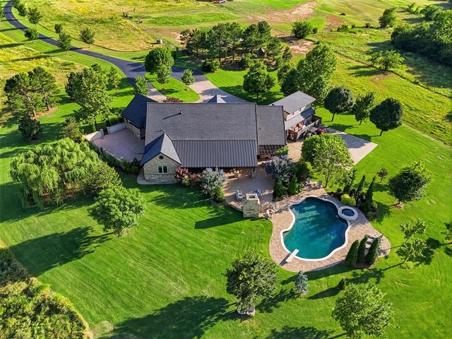 2191 W Center Road, Norman, OK 73072