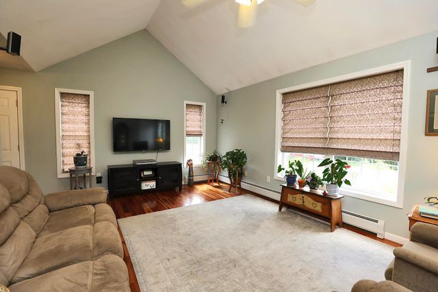 415 Dale Street, Wilton, NH 03086