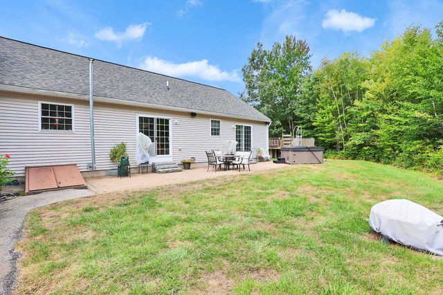 415 Dale Street, Wilton, NH 03086