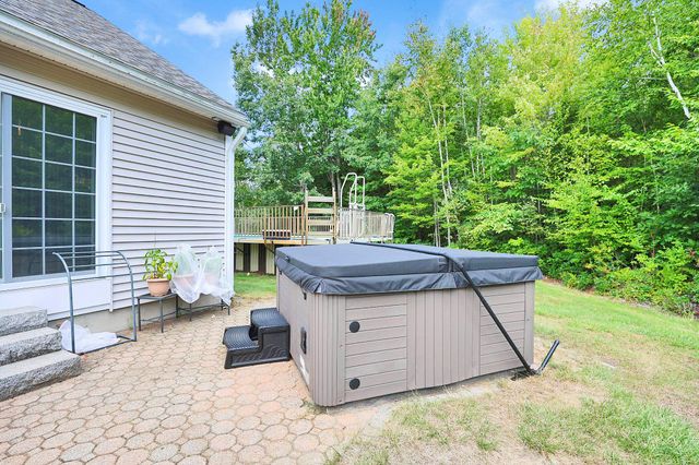 415 Dale Street, Wilton, NH 03086
