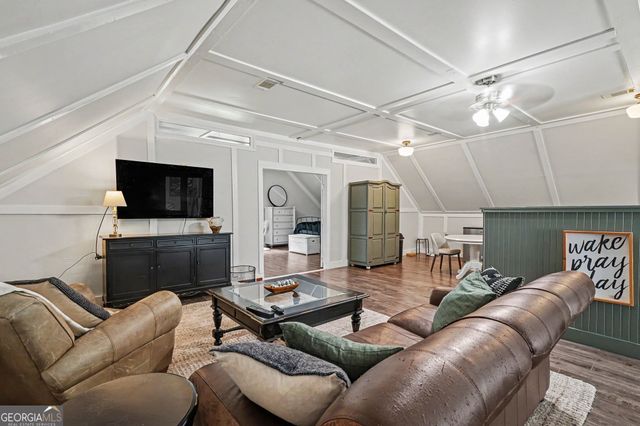 1790 Lipscomb Lake Road, Pendergrass, GA 30567