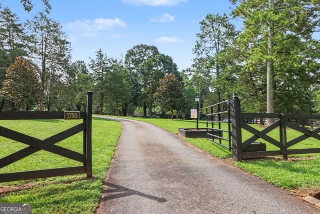 1790 Lipscomb Lake Road, Pendergrass, GA 30567