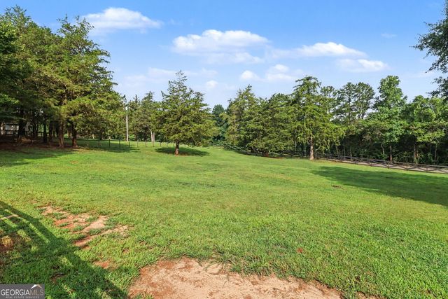 1790 Lipscomb Lake Road, Pendergrass, GA 30567