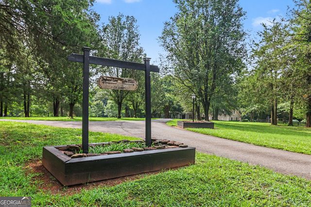 1790 Lipscomb Lake Road, Pendergrass, GA 30567