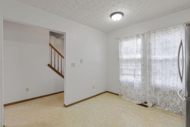 6806 Bennell Drive, Reynoldsburg, OH 43068