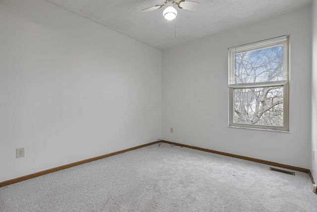 6806 Bennell Drive, Reynoldsburg, OH 43068