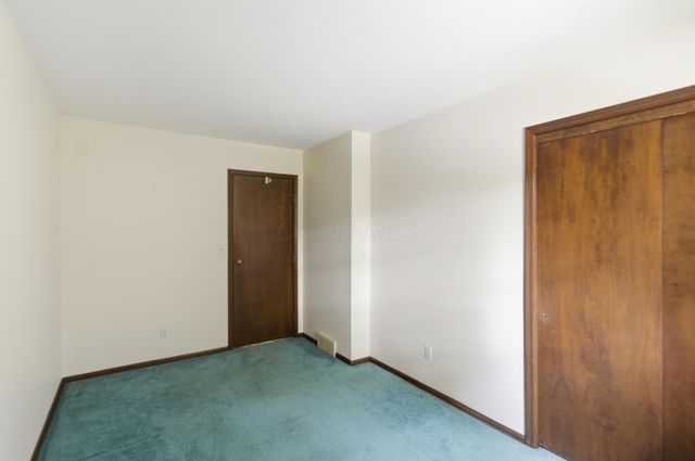 6834 Cedar Brook Glen, New Albany, OH 43054