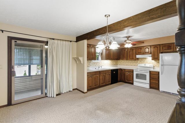 6834 Cedar Brook Glen, New Albany, OH 43054