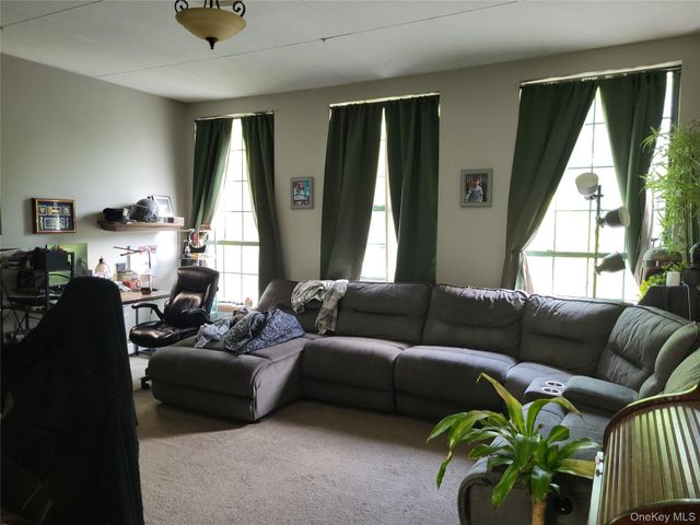 263 Riley Road, New Windsor, NY 12553