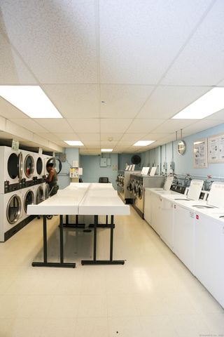 39 Glenbrook Road APT 2A, Stamford, CT 06902