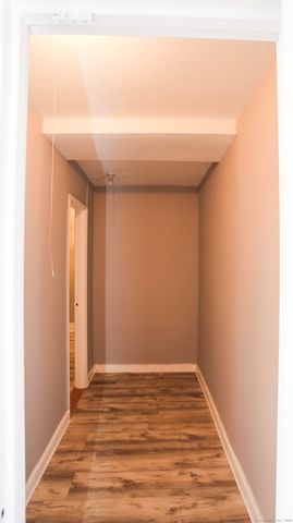 39 Glenbrook Road APT 2A, Stamford, CT 06902